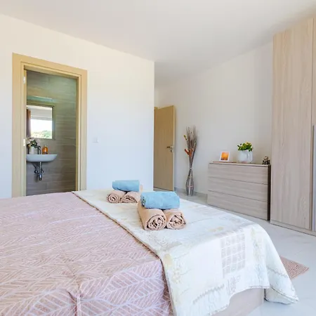 Brand New Spacious With Far Sea View *