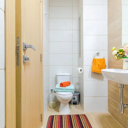 Apartament Brand New Spacious With Far Sea View