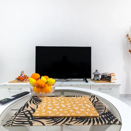 Apartment Brand New Spacious With Far Sea View