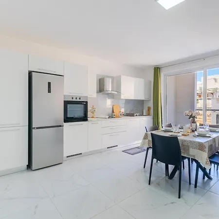 Apartment Brand New Spacious With Far Sea View *