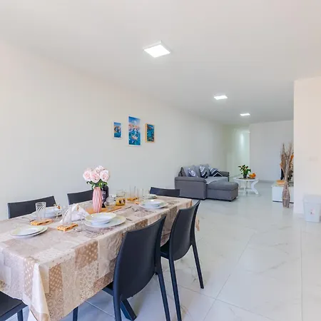 Brand New Spacious With Far Sea View