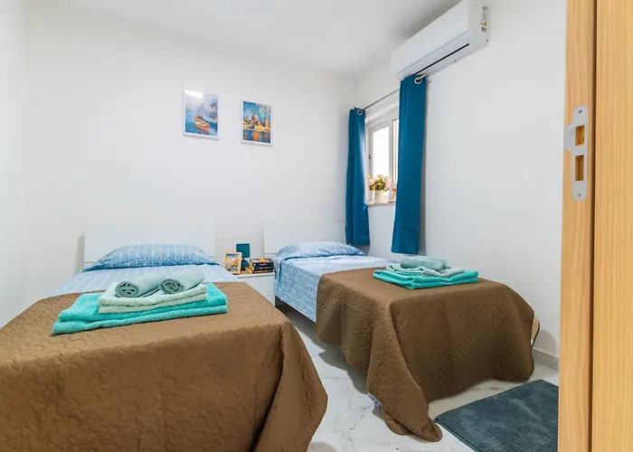 Appartement Brand New Spacious With Far Sea View *