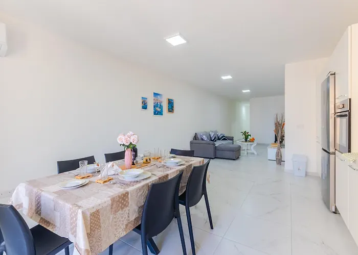 Brand New Spacious With Far Sea View