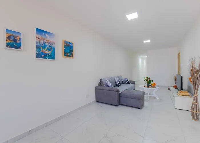 Brand New Spacious With Far Sea View Appartement