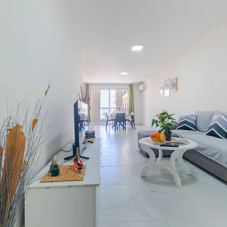 Brand New Spacious With Far Sea View شقة خليج سانت بول